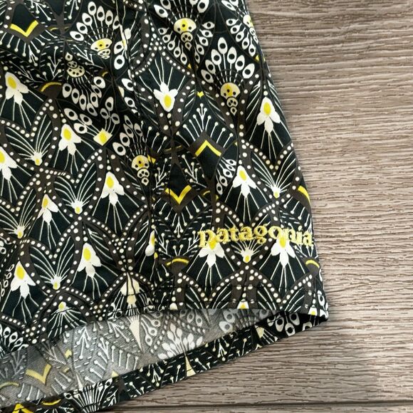 Patagonia Mens Green swim size 38 Surf Trunks board shorts Peacock print - Picture 4 of 8